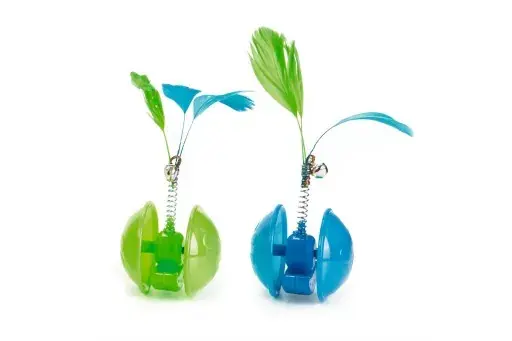 Seizoensaanbieding Beeztees plastic kattenspeelgoed Rolly Bolly, diameter 5 cm, in display