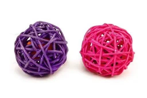 Favoriet Beeztees Rotan Bal+Catnip - Kattenspeelgoed - Paars/Roze - 2 Stuks
