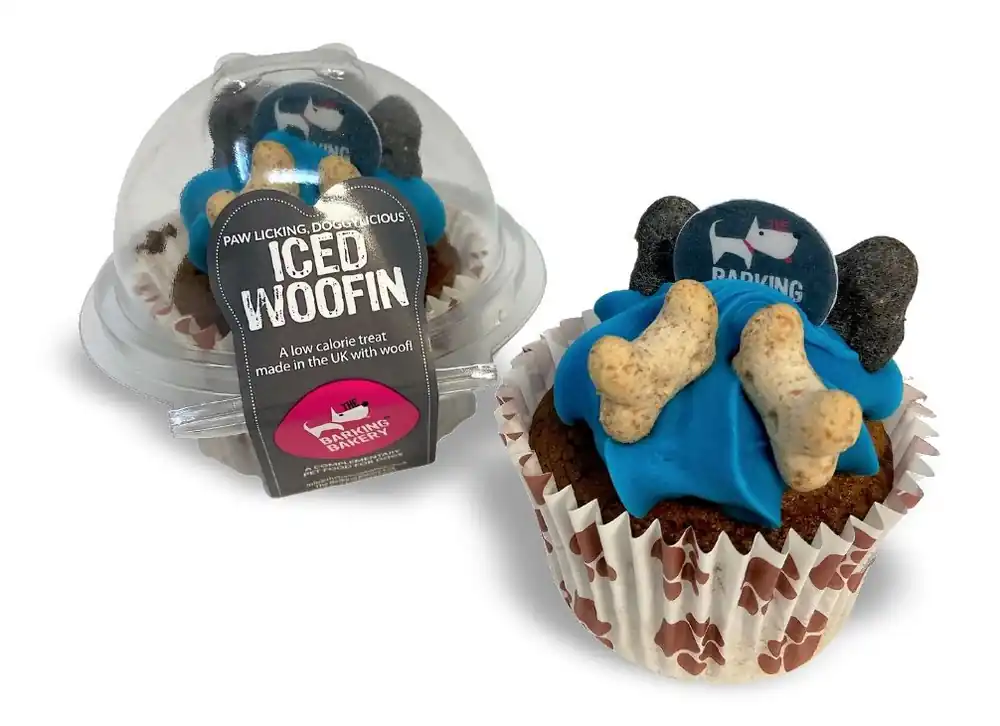 Dagaanbieding Barking Bakery Carob Woofin with Blue Frosting