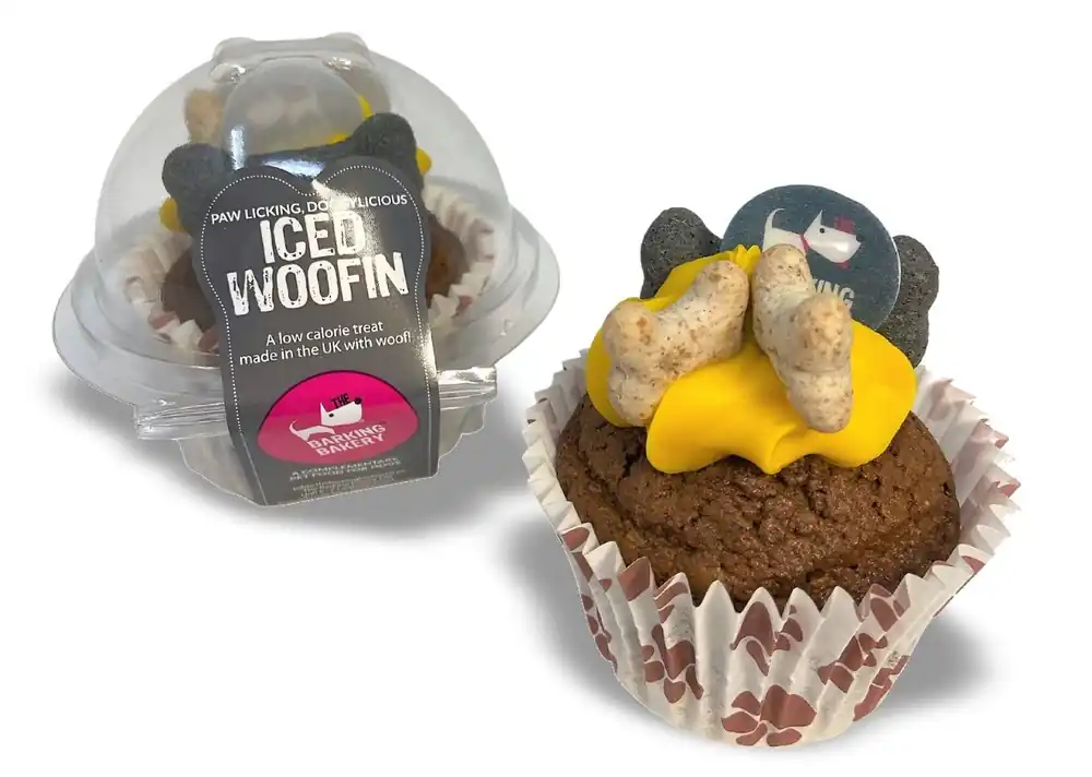 Direct Beschikbaar Barking Bakery Carob Woofin with Yellow Frosting