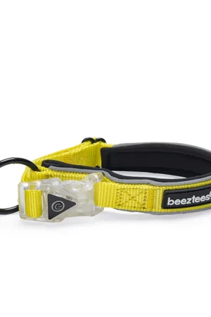 Op = Op Beeztees Halsband Parinca Premium LED Geel