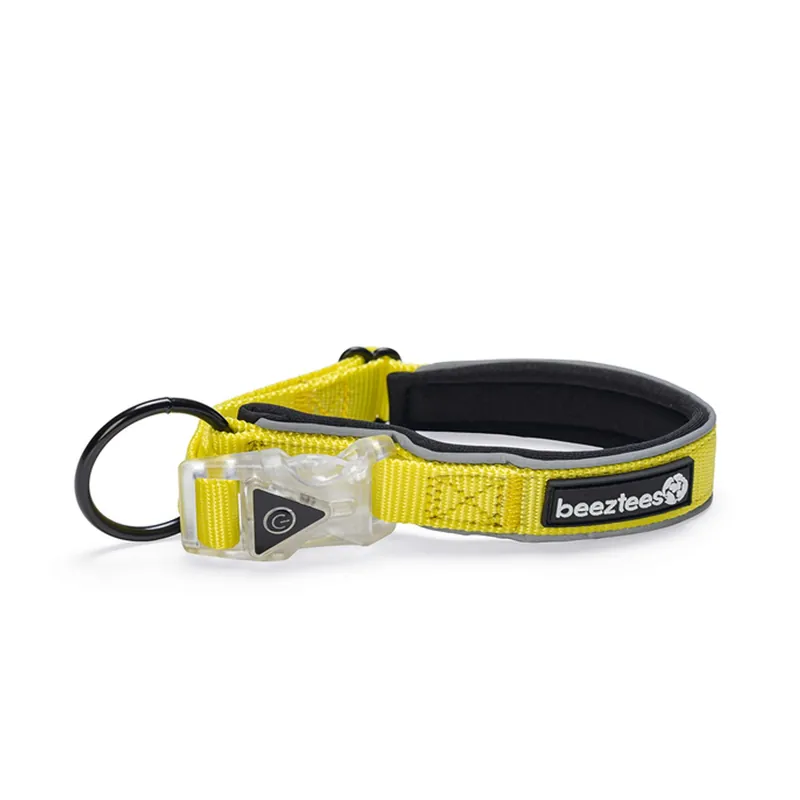 Op = Op Beeztees Halsband Parinca Premium LED Geel