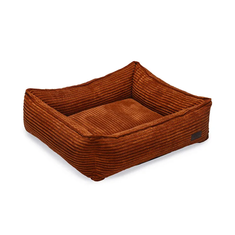 Betaalbaar Designed by Lotte Hondenmand Ribbed Terracotta