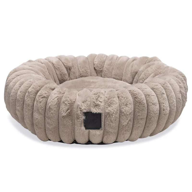 Designed by Lotte Kattenmand Reza Rond Beige Rechtstreeks Van De Fabrikant