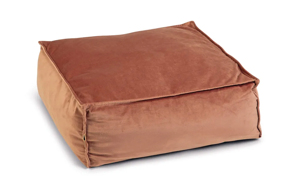 Betaalbaar Designed by Lotte ligkussen Velveti roze